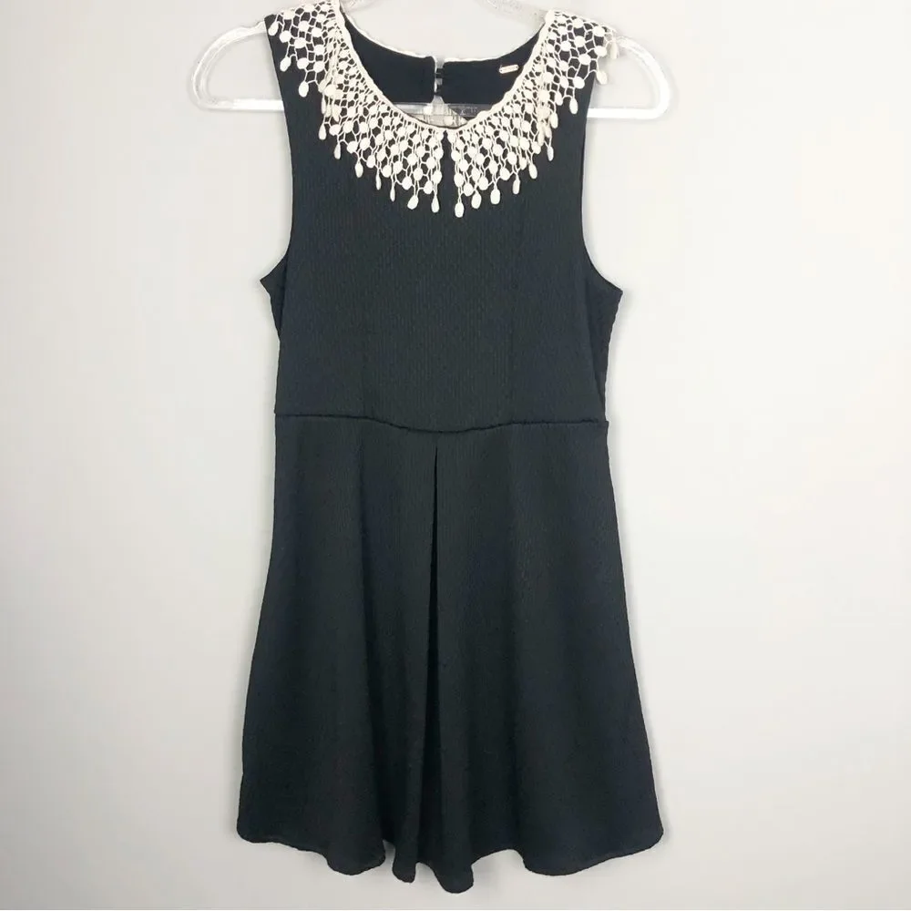 FREE PEOPLE | Ivory Crochet Collar Waffle Texture Black Dress Women’s Size S/M